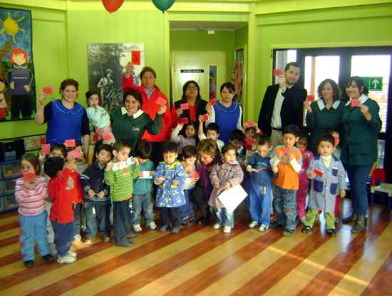 Campaña de difusión “tarjeta roja al trabajo infantil” llega hasta Puerto Williams